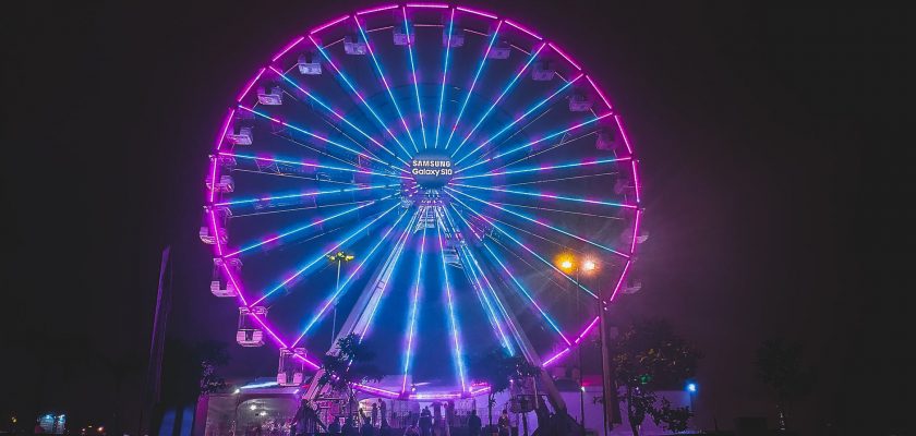 purple lighted ferris wheel