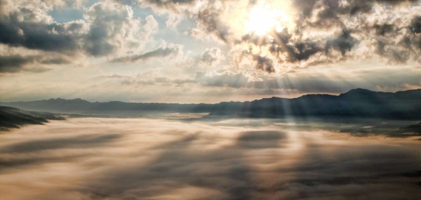 light sun cloud japan